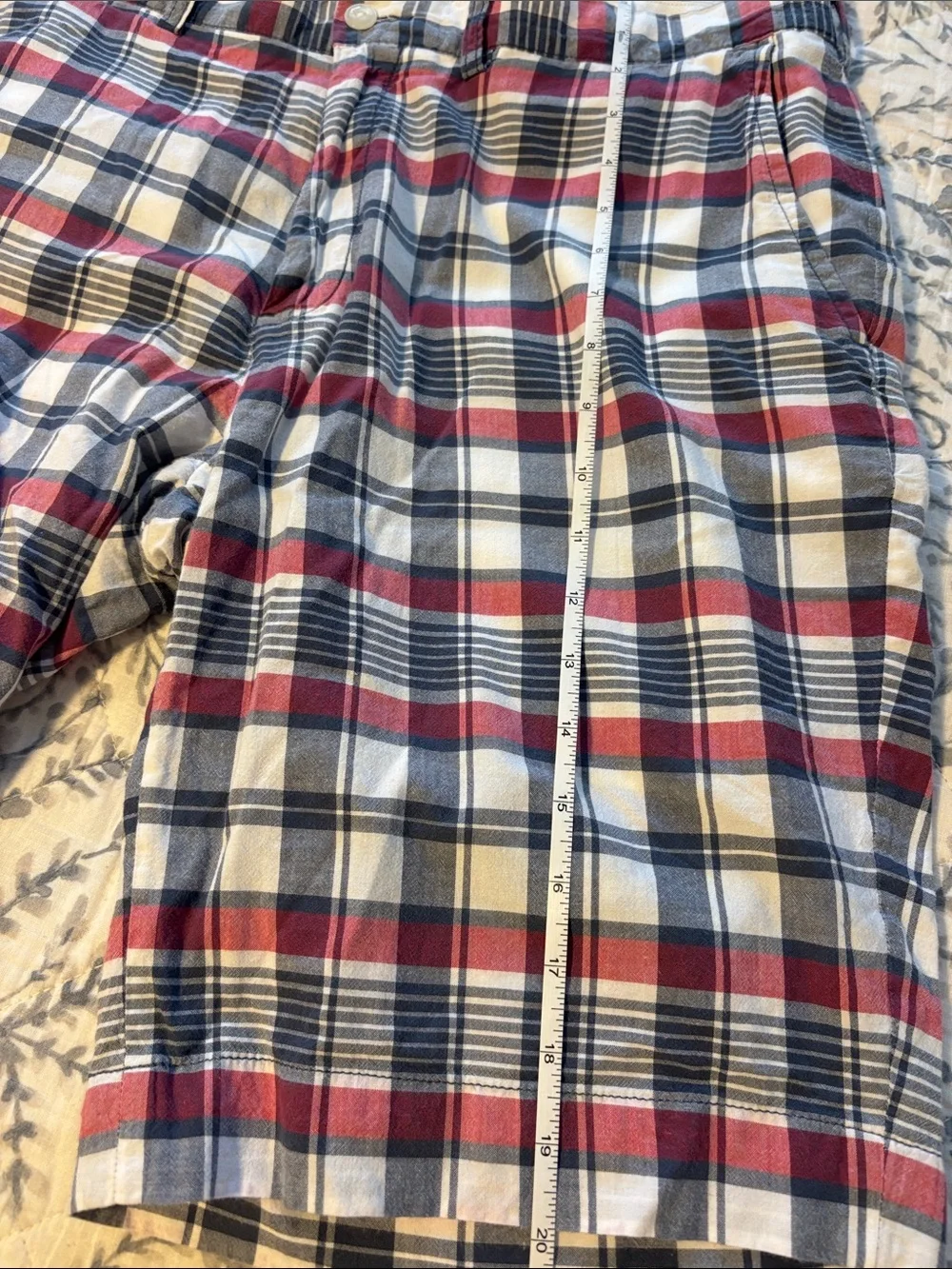 Polo by Ralph Lauren Red, Navy & White Plaid Flat Front Shorts Men’s Size 34